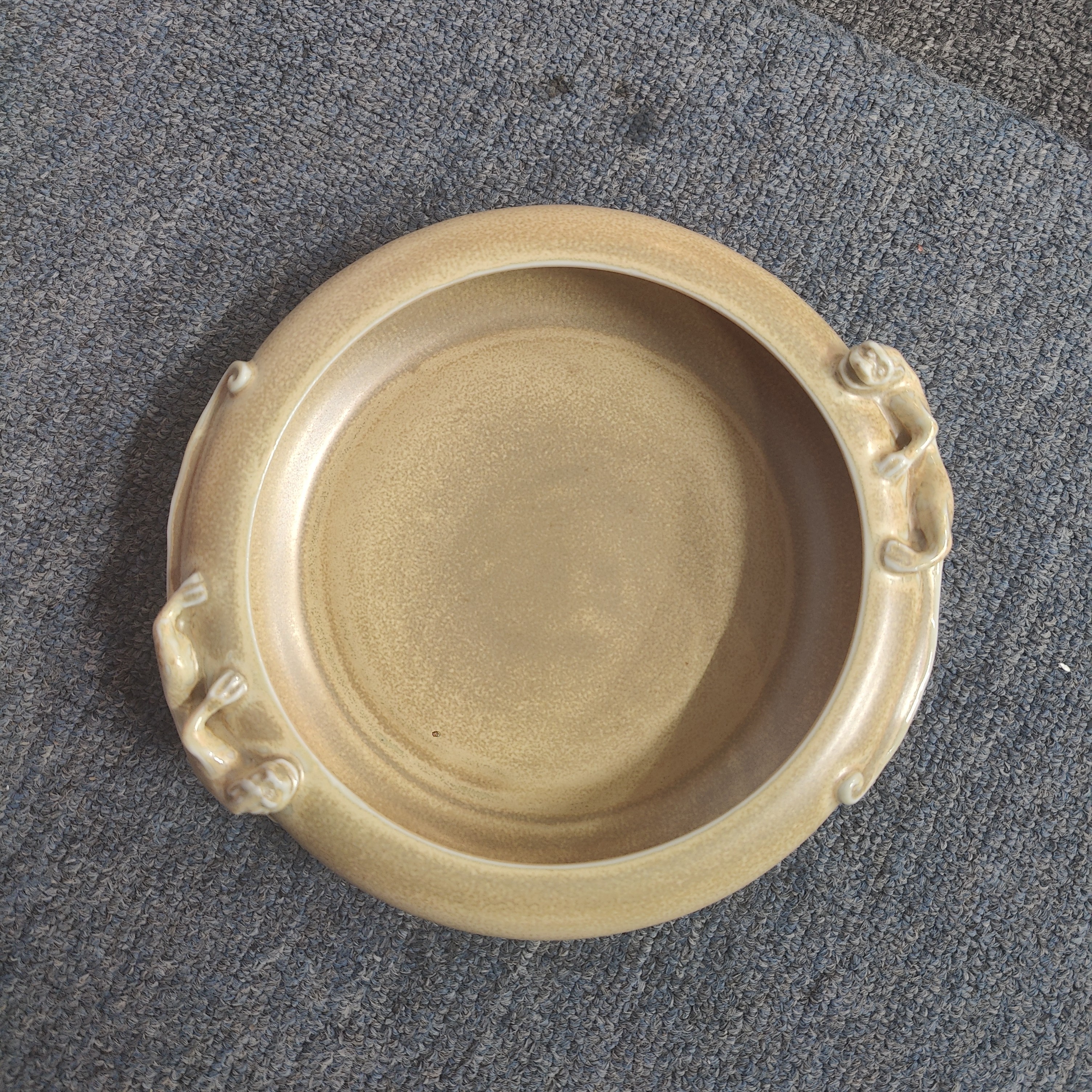 古陶瓷黄地雕刻双耳笔洗