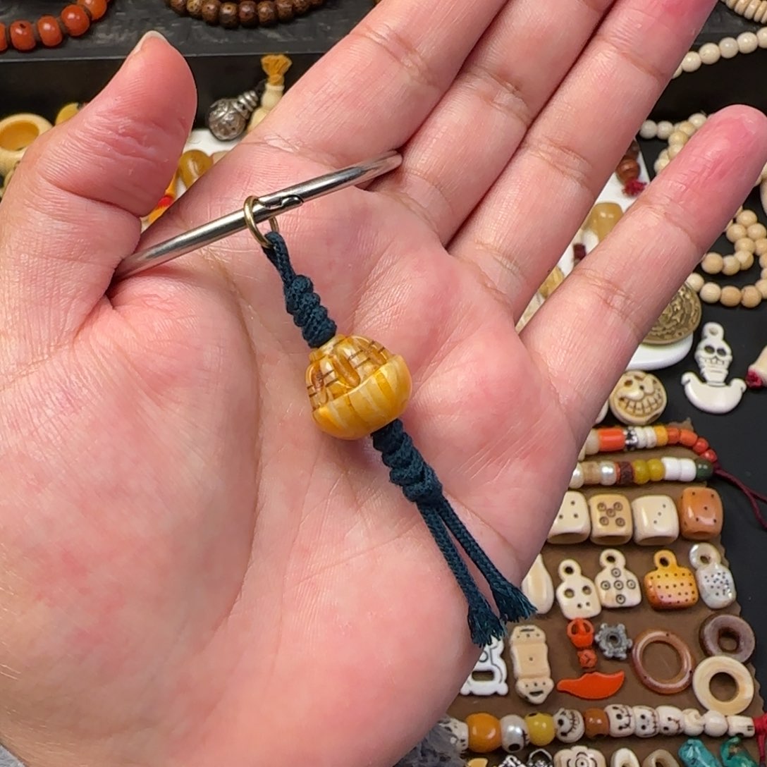 树脂制品念珠配饰