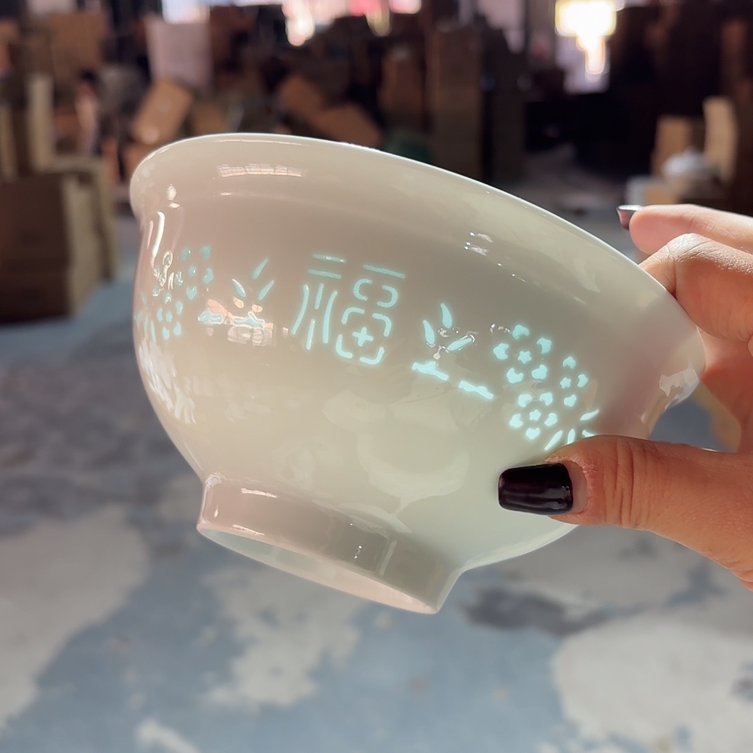 白瓷面碗青福两个好的