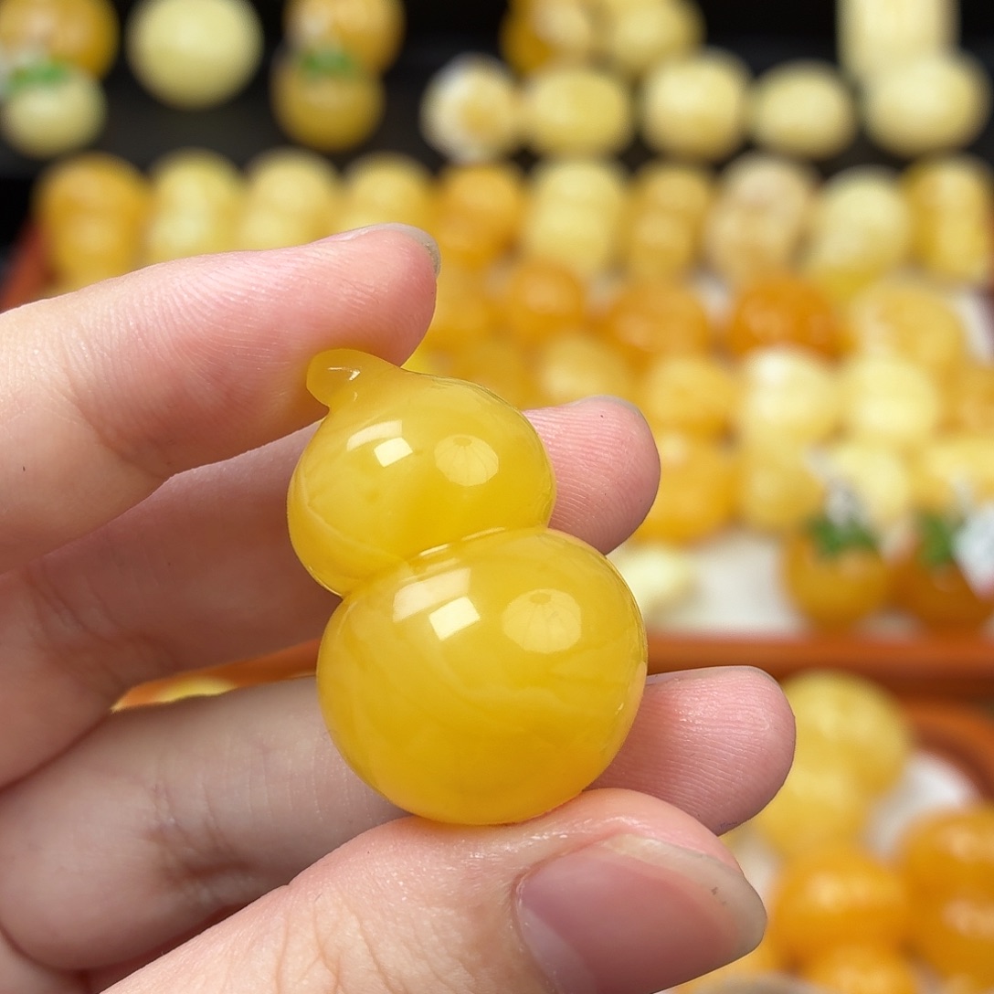 娃***娃蜜蜡未镶嵌毛衣链蜜蜡