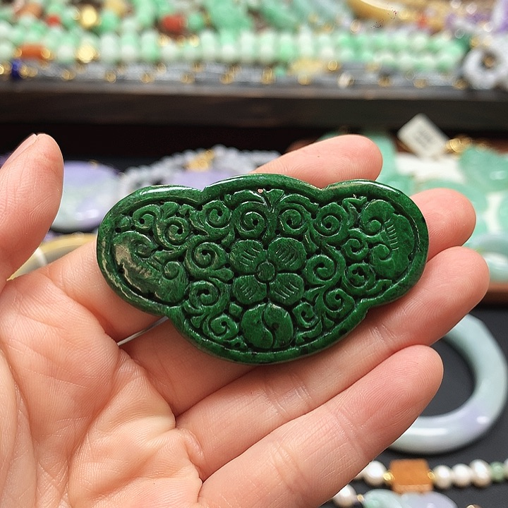 翡翠颈饰未镶嵌聪****百吊坠