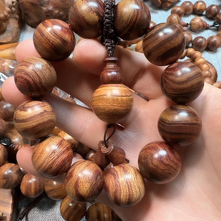 黄花梨/降香黄檀天**。海黄2.0手串