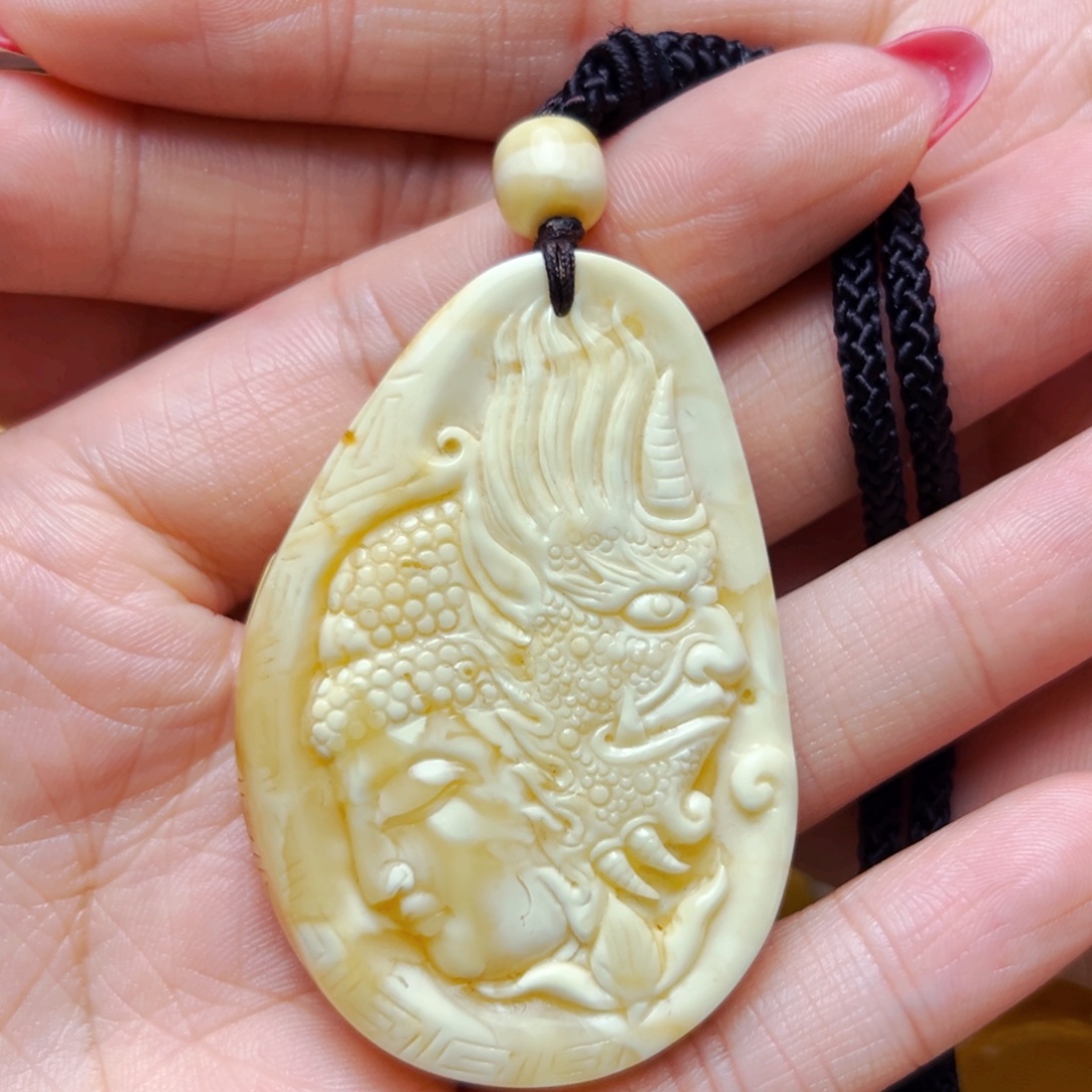 未镶嵌蜜蜡裸石40mm福利雕刻牌子项链 18.1g