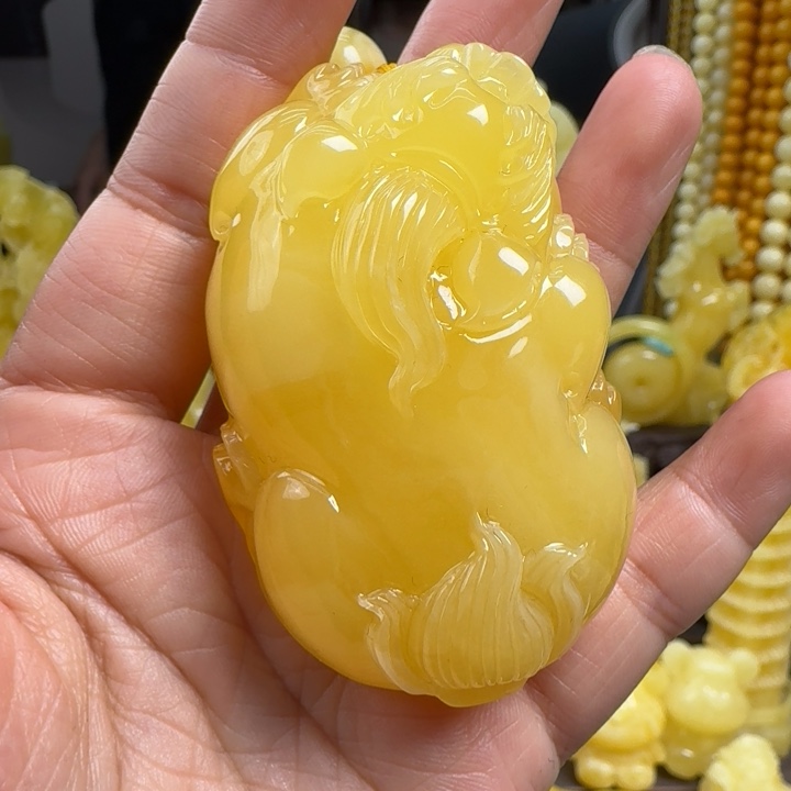 蜜蜡珠宝奇石未镶嵌