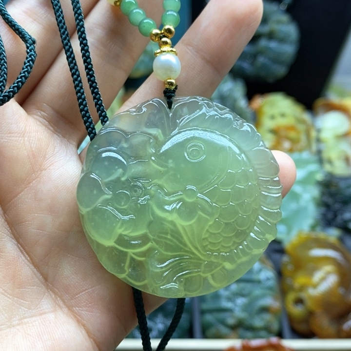 未镶嵌蛇纹石玉挂件