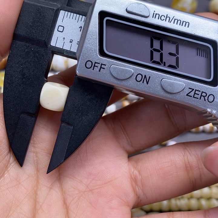 蜜蜡裸石未镶嵌六方