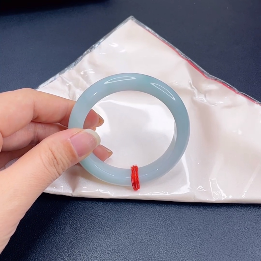 翡翠未镶嵌手镯晴水绿手镯