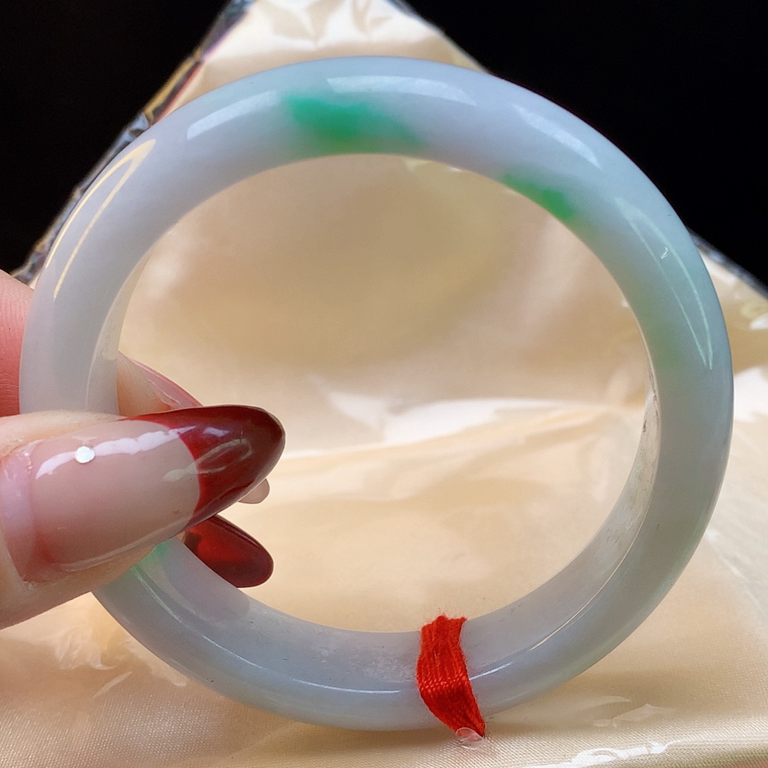 翡翠手镯未镶嵌天然翡翠1112