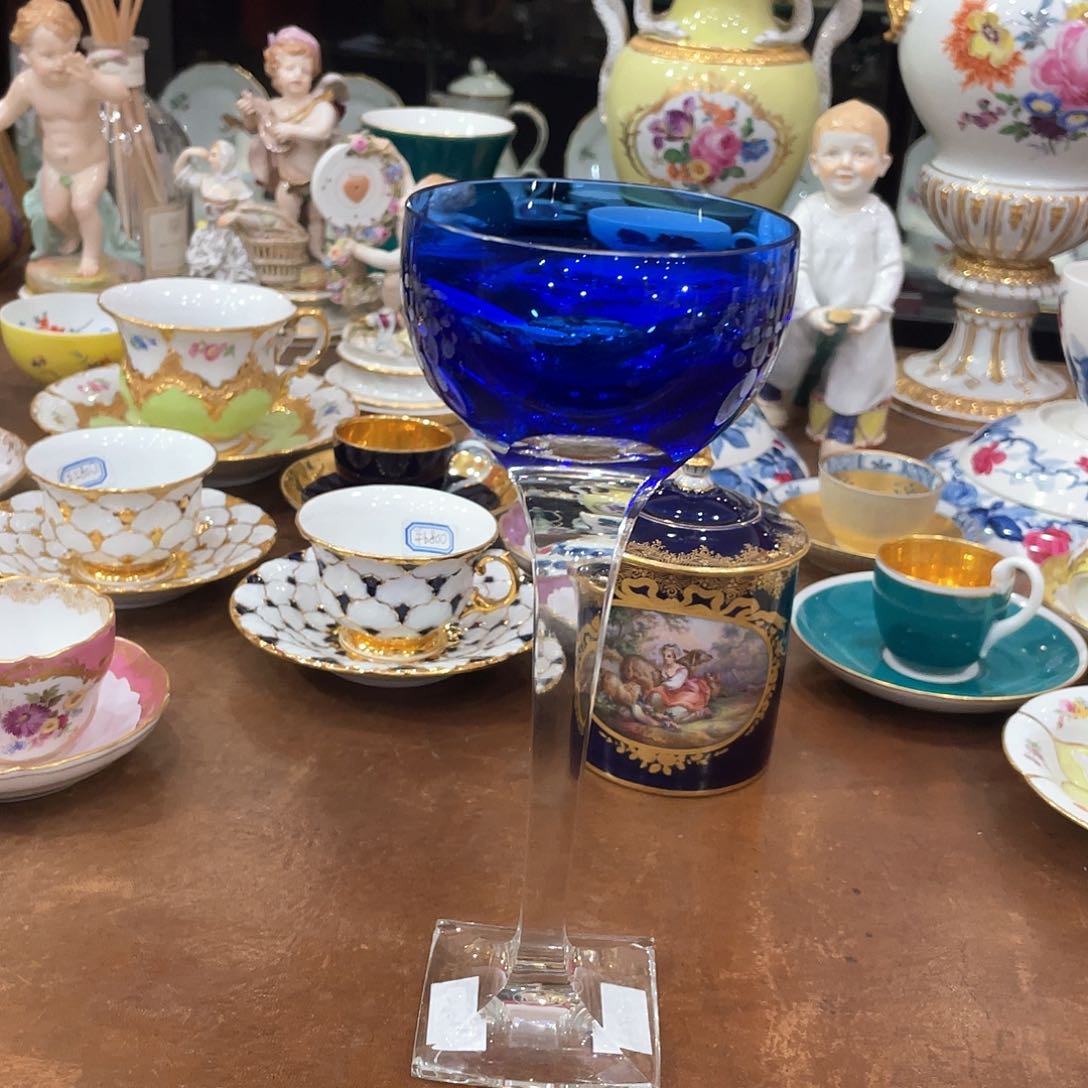 瓷片中古摩色水晶杯一只