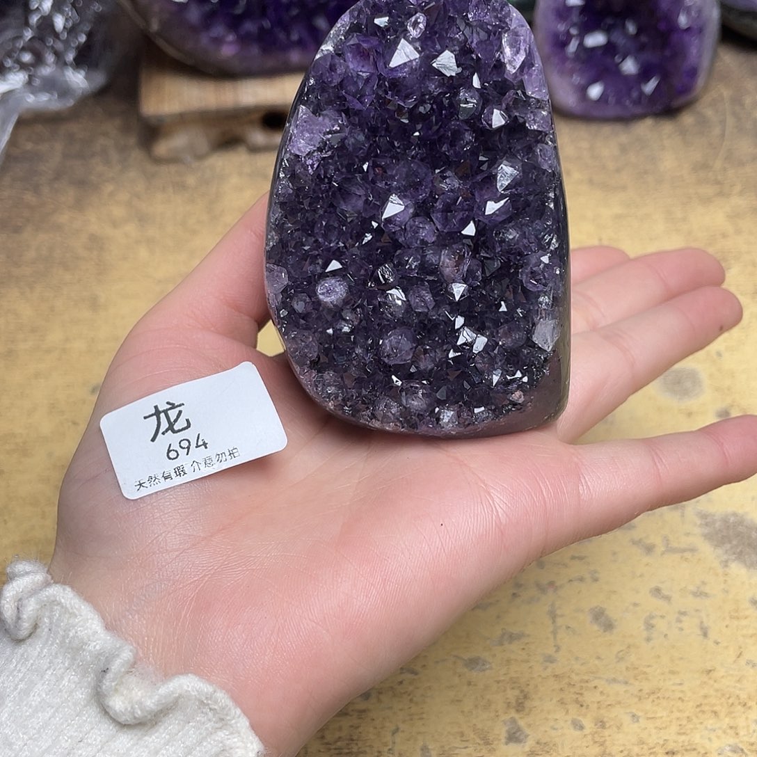 紫晶大型摆件（非配饰）未镶嵌