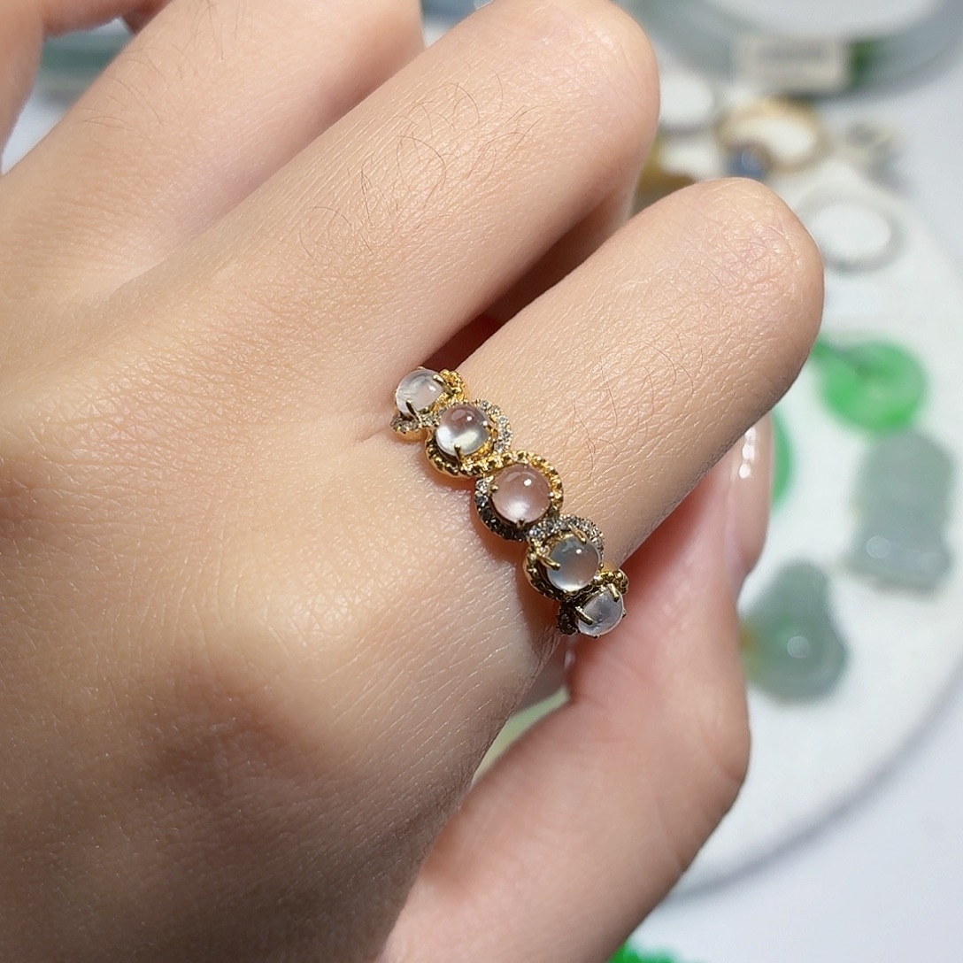 翡翠18K金镶嵌戒指