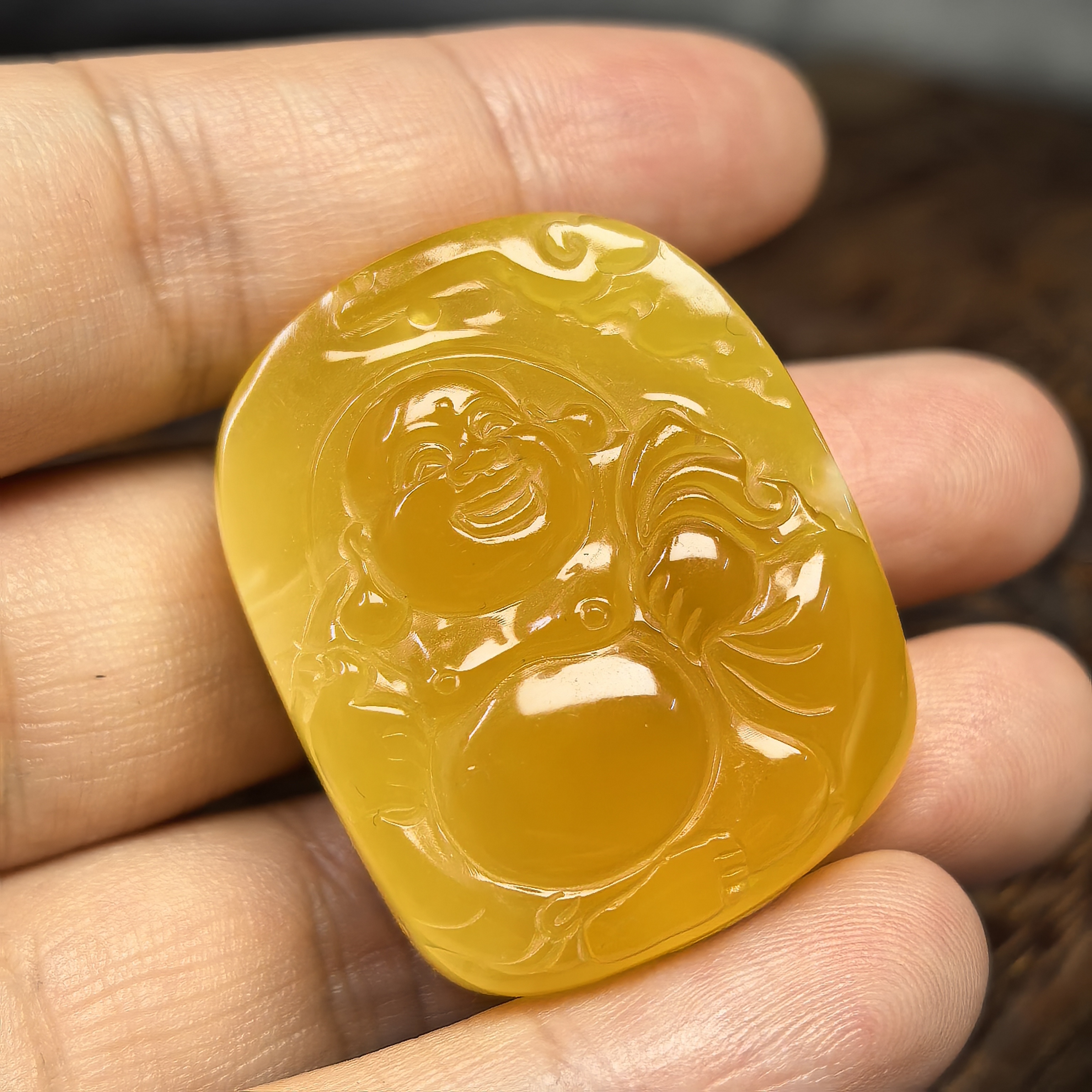 天然琥珀蜜蜡大肚笑佛鸡油黄妖花吊坠毛衣坠雕刻大肚佛时尚精雕