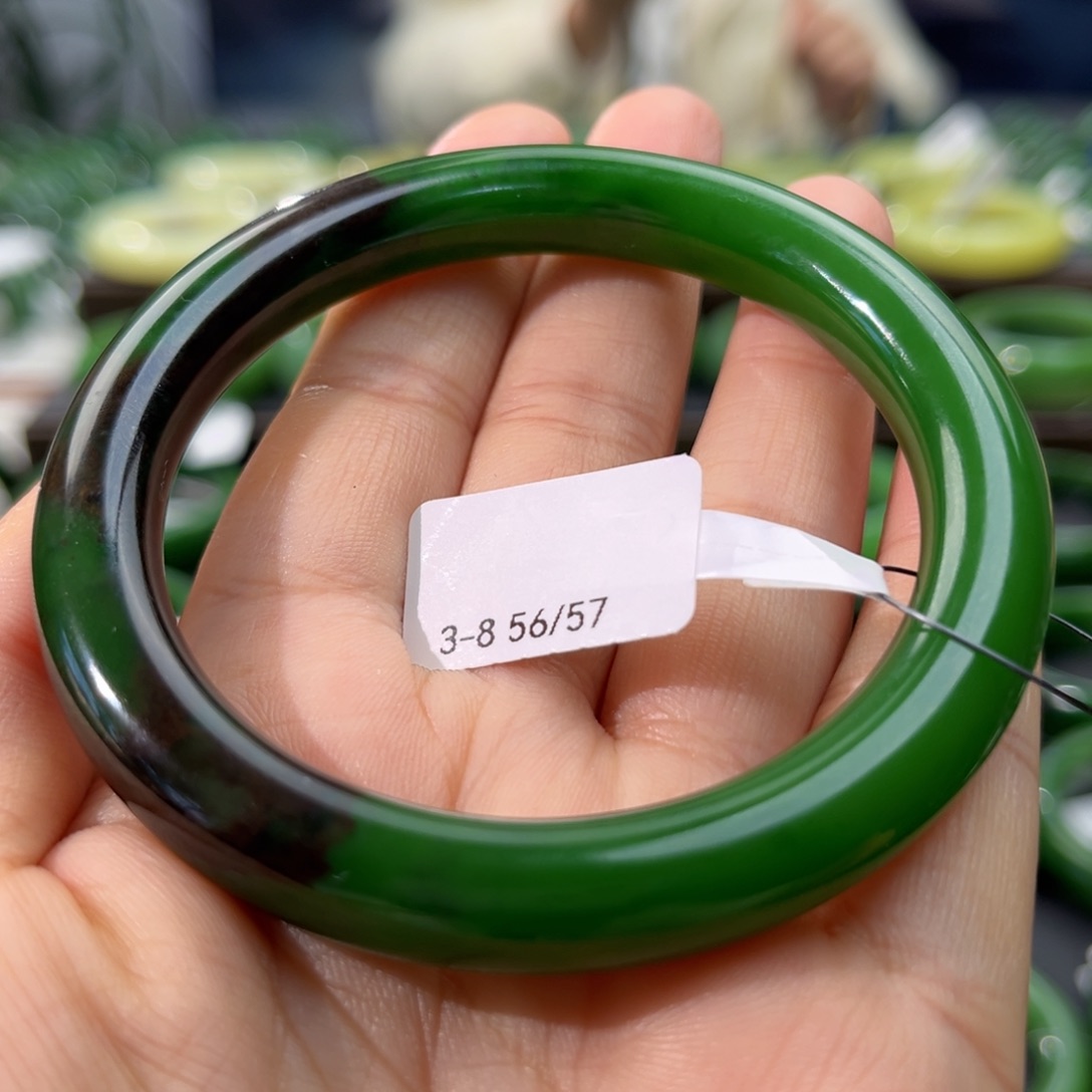 和田玉（碧玉）手镯未镶嵌