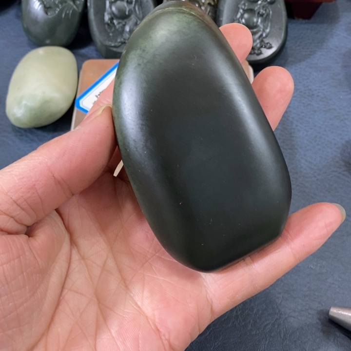 用***3和田玉（糖玉）未镶嵌挂件