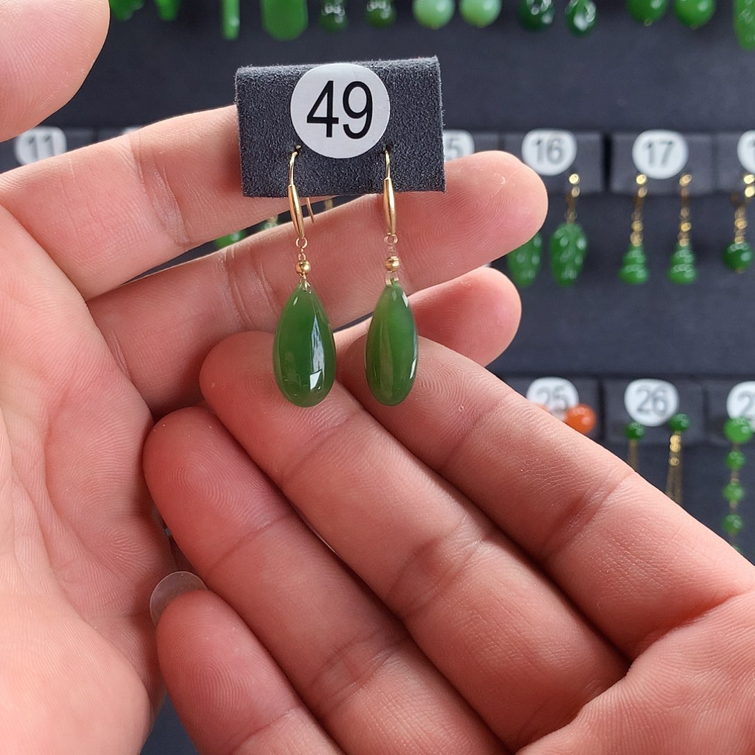 和田玉耳饰18K金镶嵌49