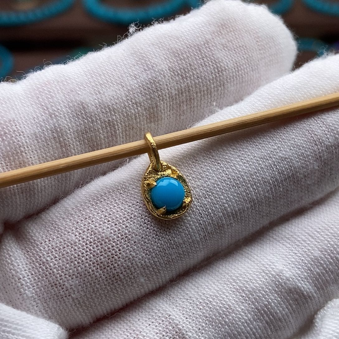 绿松石18K金镶嵌绿松石配饰