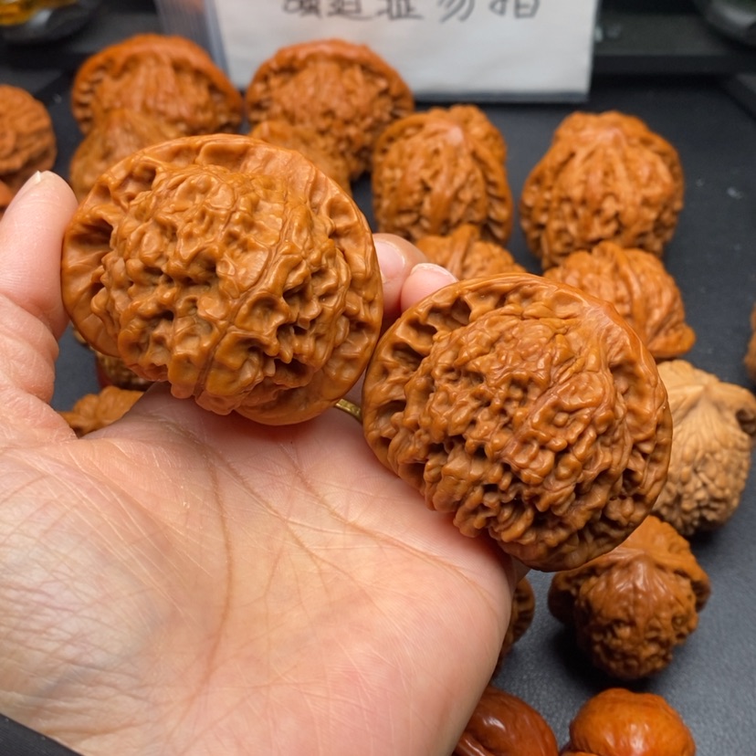 【闪购商品】文玩核桃把件51官帽