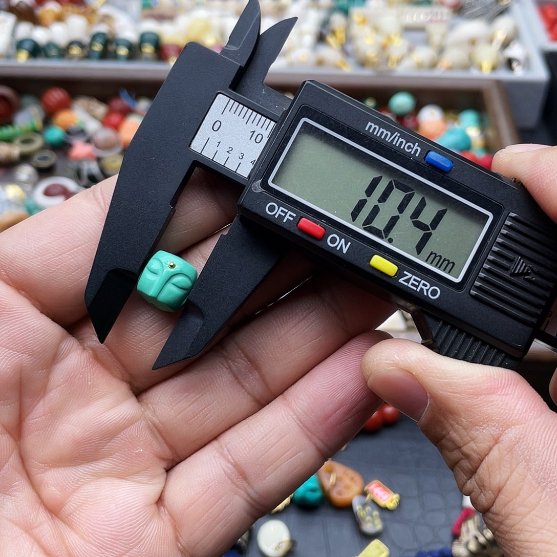 B***o玛瑙/玉髓未镶嵌珠宝半成品