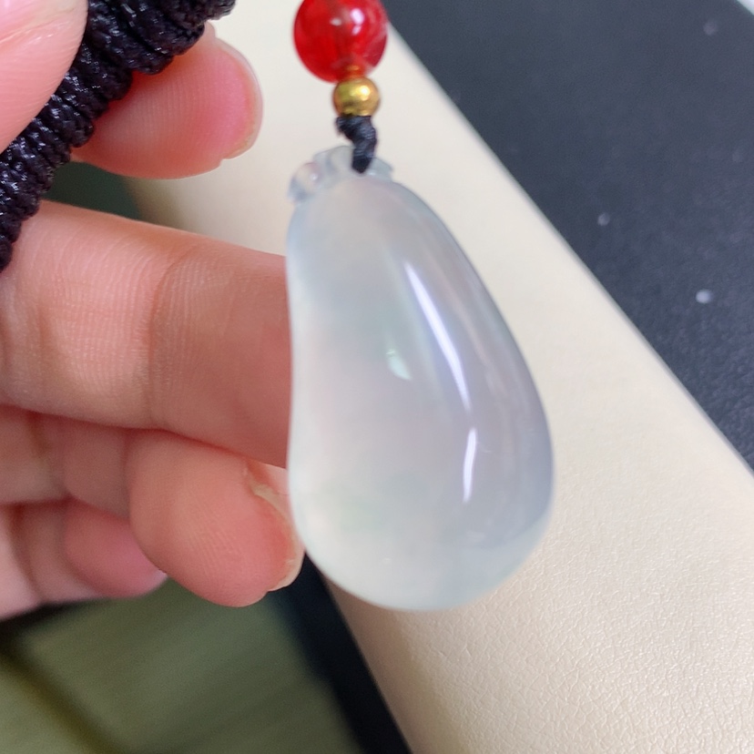 【闪购商品】翡翠颈饰18K金镶嵌瓜