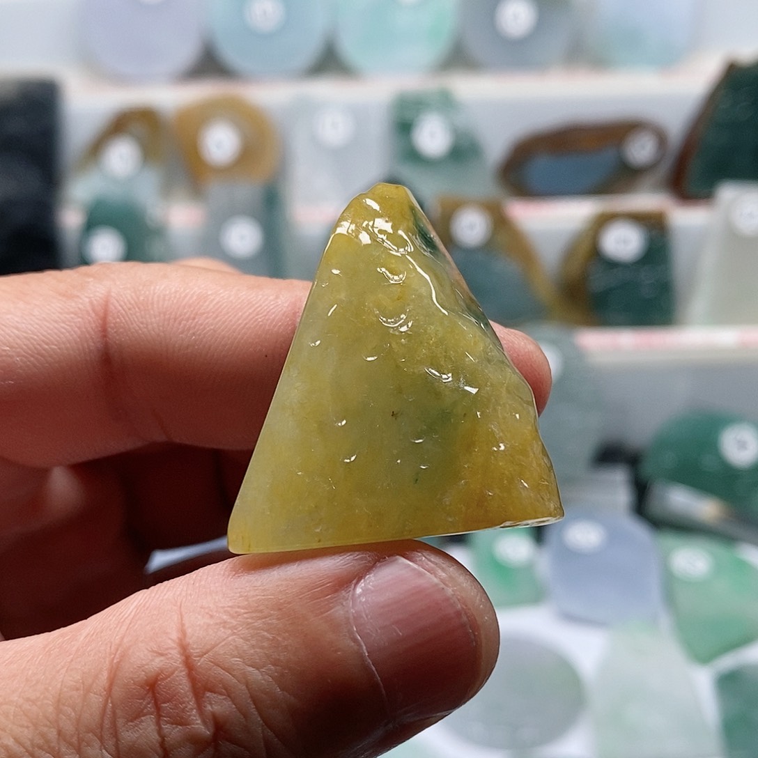 翡翠未镶嵌颈饰乐凡珠宝翡翠挂件