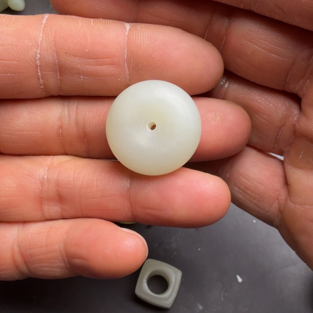 和田玉颈饰未镶嵌繁*·