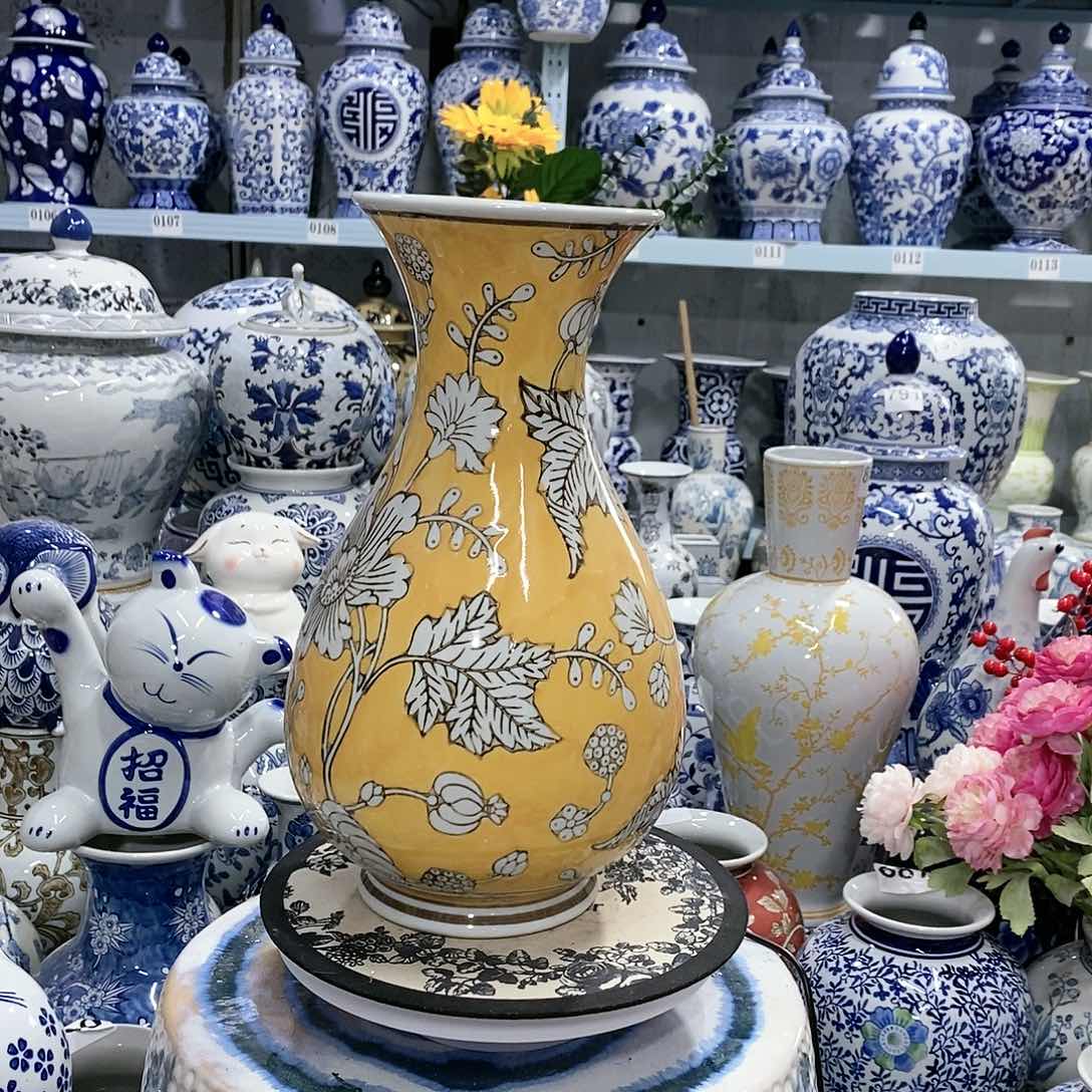 【闪购商品】摆件玉壶春瓷器30.18…………………………