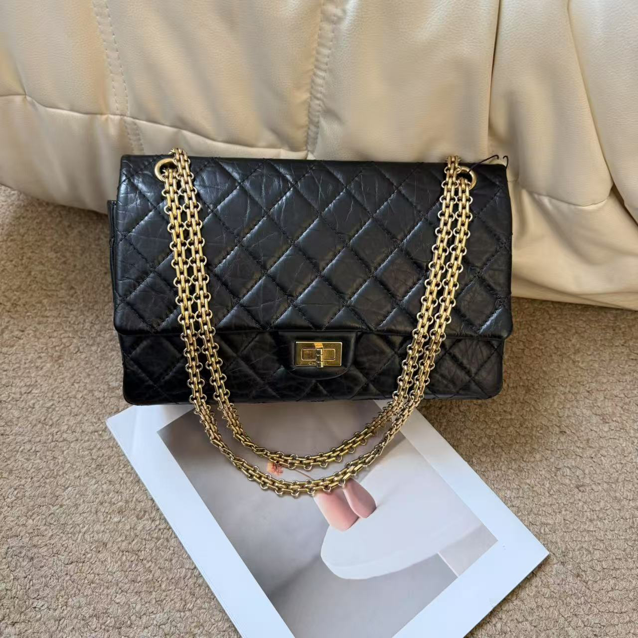 95新 Chanel/香奈儿 黑金褶皱牛 2.55中号单肩包/671960747