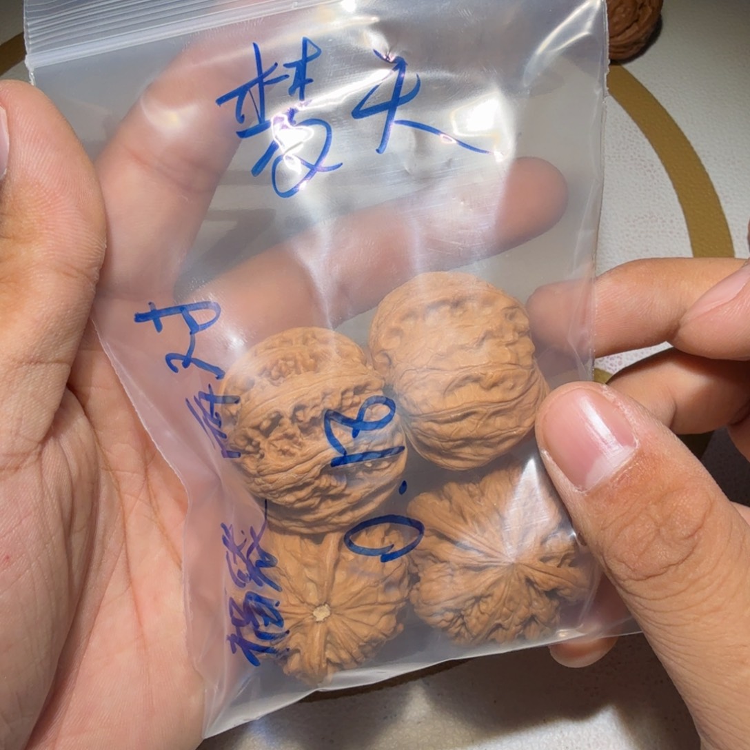 梦***天文玩核桃吊坠核桃