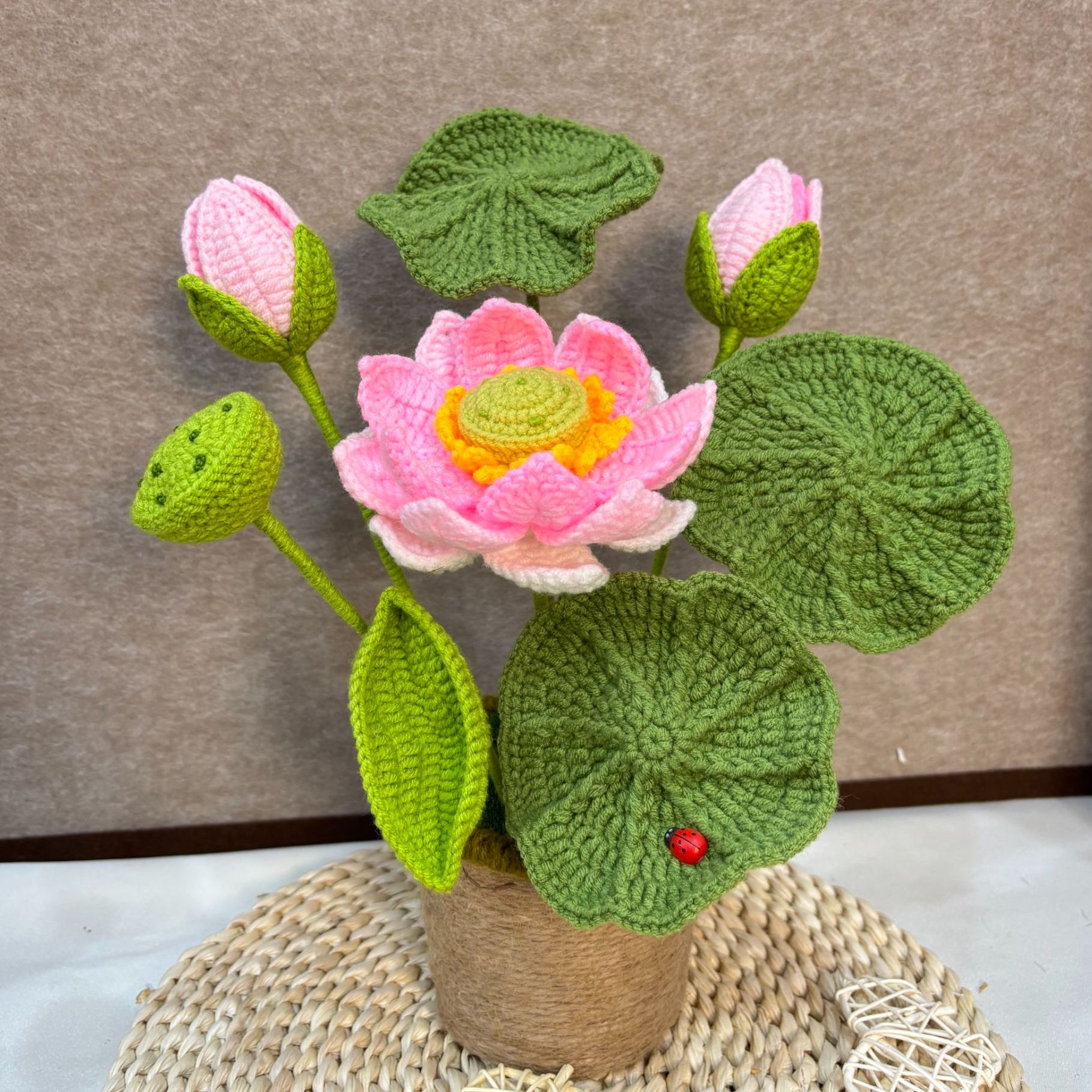 成品手工毛线钩针编织荷花盆栽成品摆件礼物客厅摆件