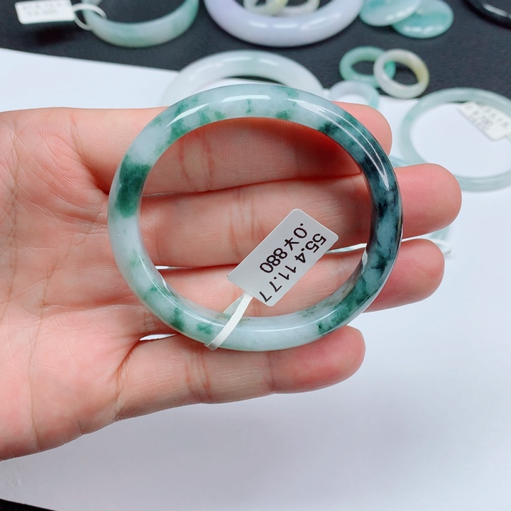 翡翠未镶嵌手镯55-56贵妃