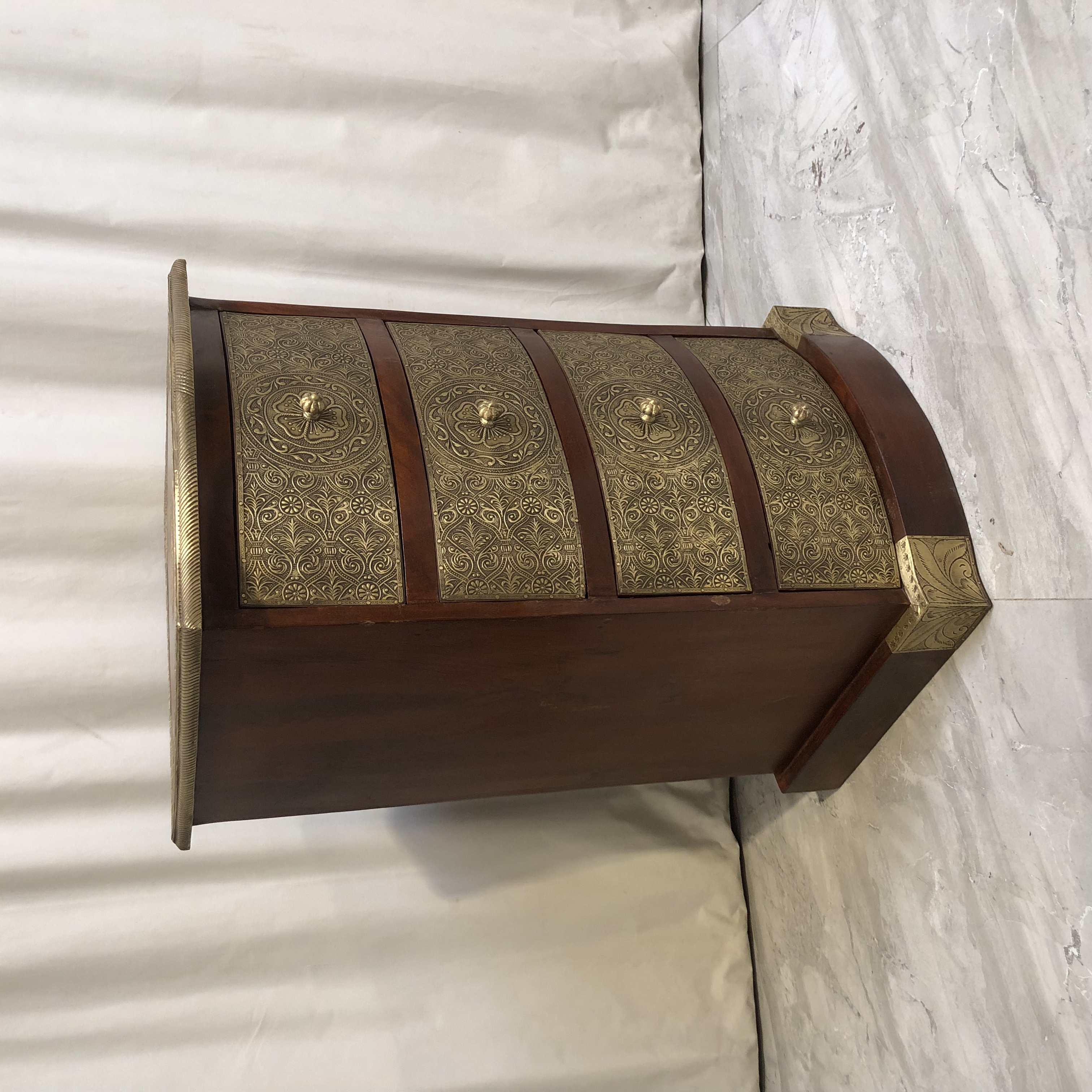 【务美艺术】黄檀木包铜四抽边柜（09129）