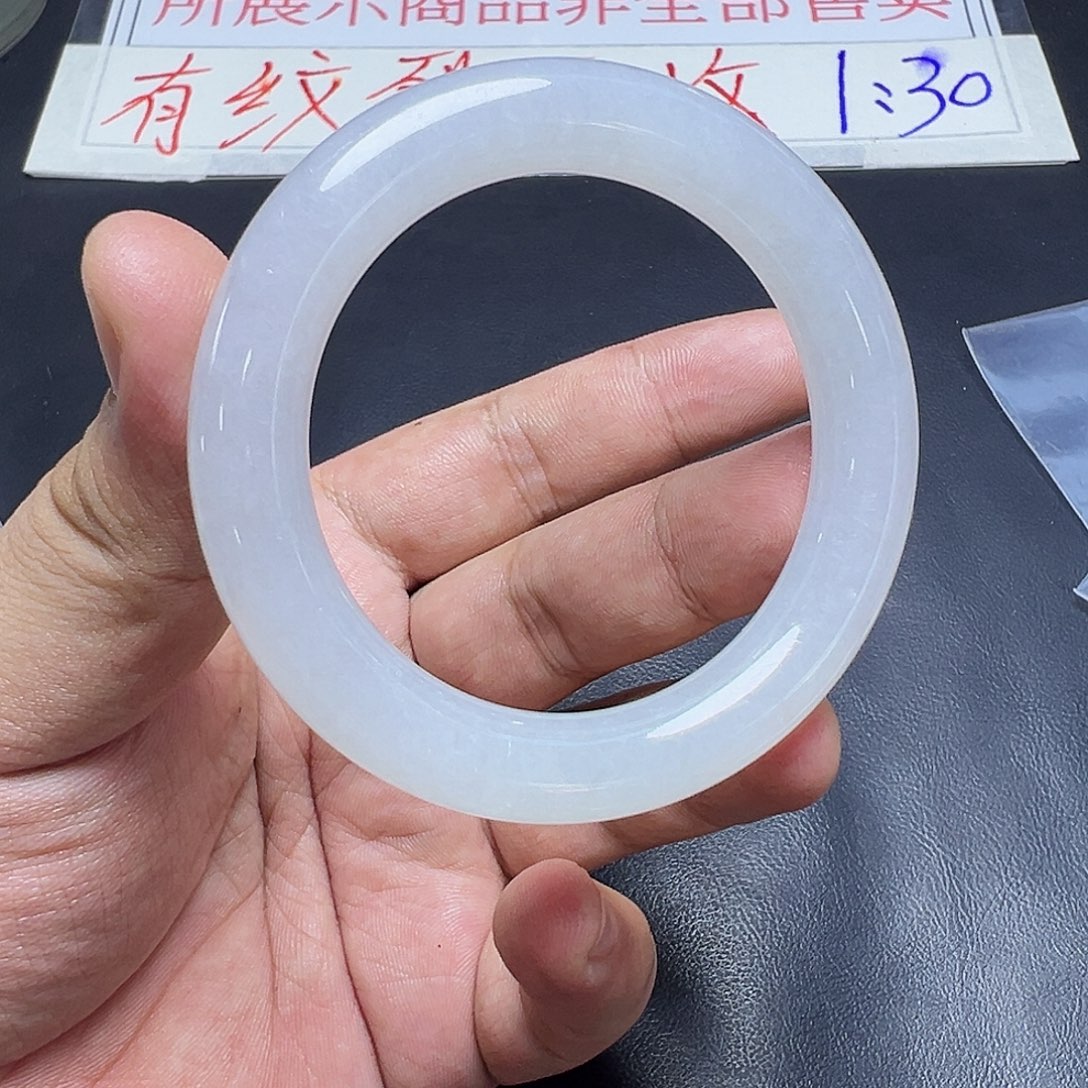 翡翠未镶嵌手镯翡翠手镯