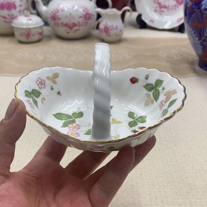 瓷片这些是因为自己太