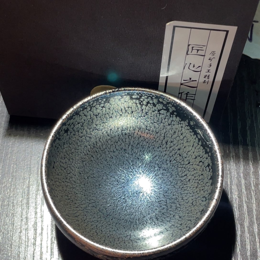 戈***茶盏哈哈哈哈这两种表情好绝一小孩