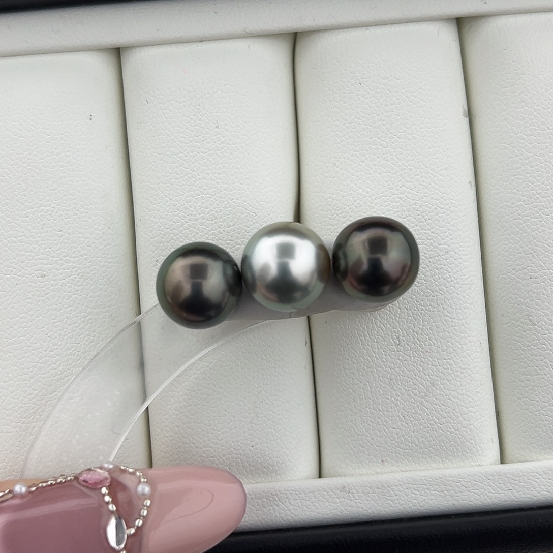 将***蒋定制海水珍珠未镶嵌裸珠10-11 大溪地三珠平衡木 不退换