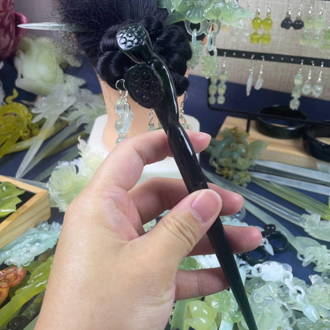 蛇纹石玉发饰未镶嵌