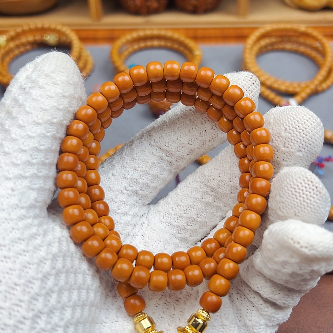 刘***，手串/手链橄榄核橄榄核尖老挝老型脖挂6.8