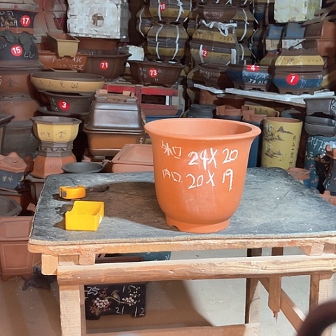 紫砂花盆高金钟盆一个