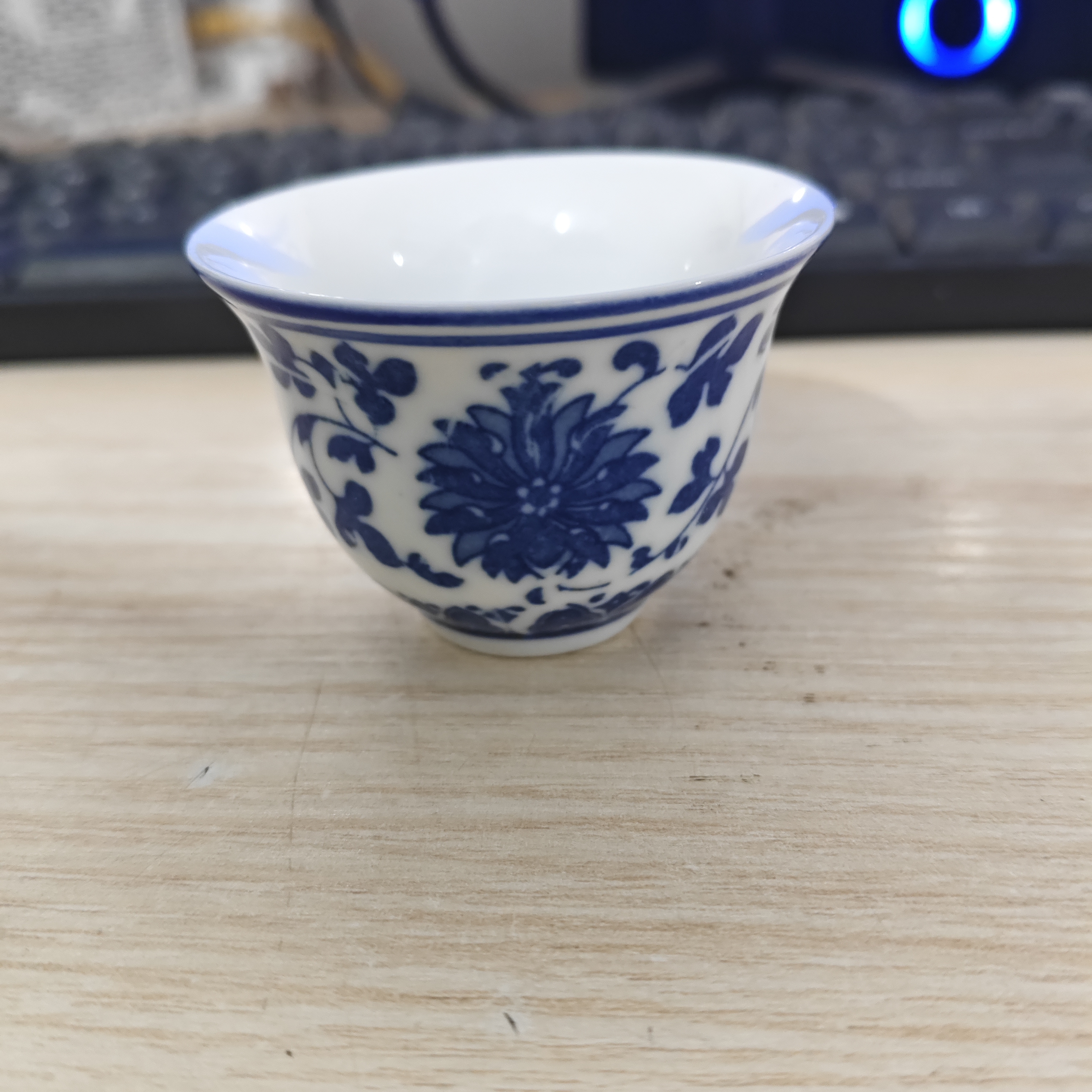 青花瓷釉下彩陶瓷主人杯家用品茗杯