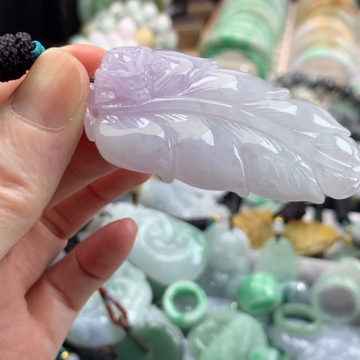 翡翠未镶嵌颈饰吊坠