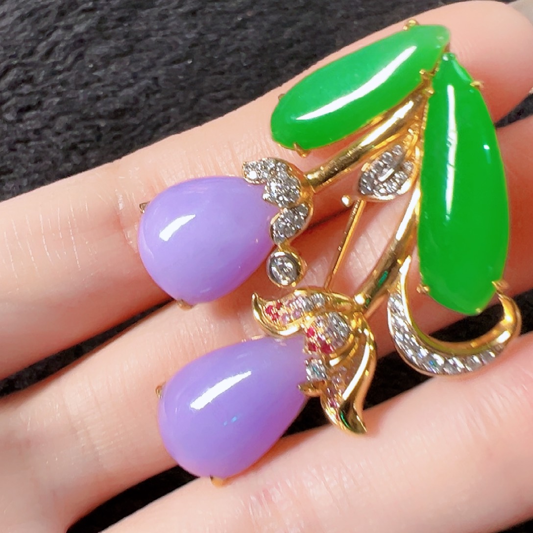 翡翠18K金镶嵌颈饰签收后24小时鉴赏期，过时不退