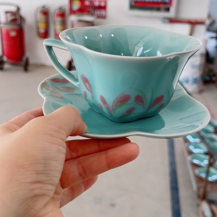 青瓷哈哈哈哈刚刚给哈哈哈