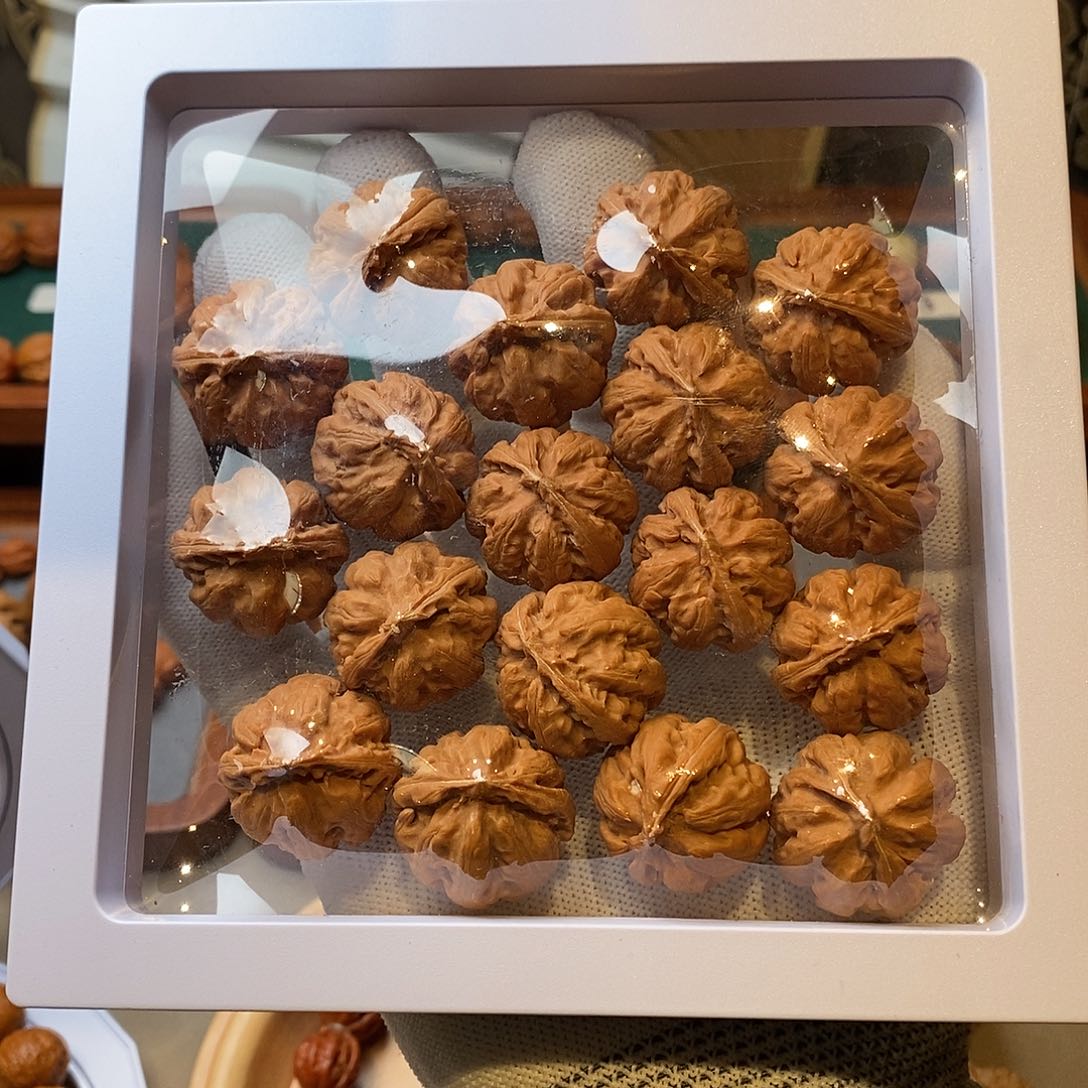 文玩核桃手串顺*京八棱