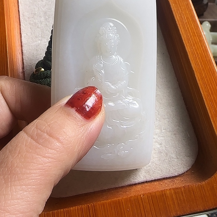 H***、瓷片新号开播瓷盘一件