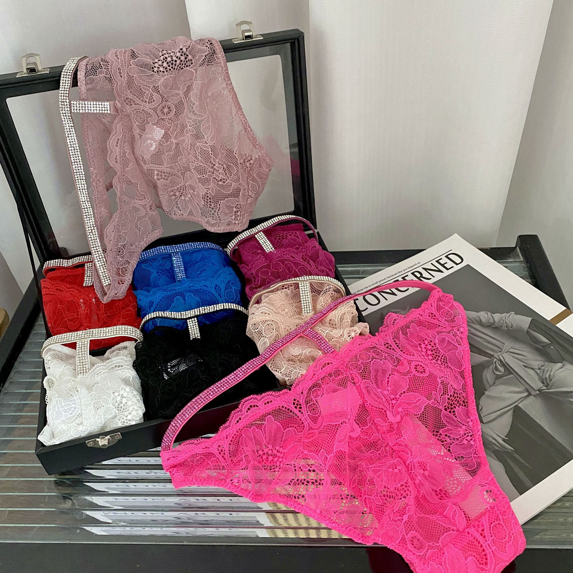 法式纯欲蕾丝拼接网纱镂空低腰性感三角内裤女