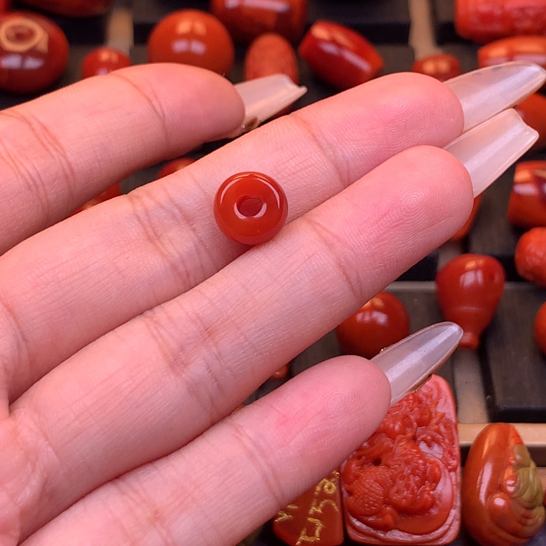 南红玛瑙未镶嵌原矿扣子9.5mm