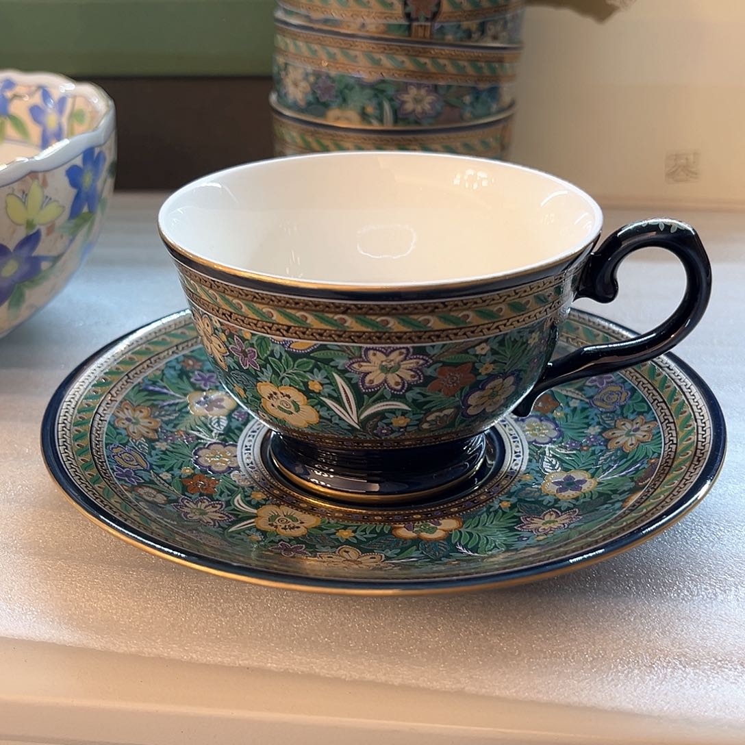 盖碗在家门口看到有条不归路上行驶