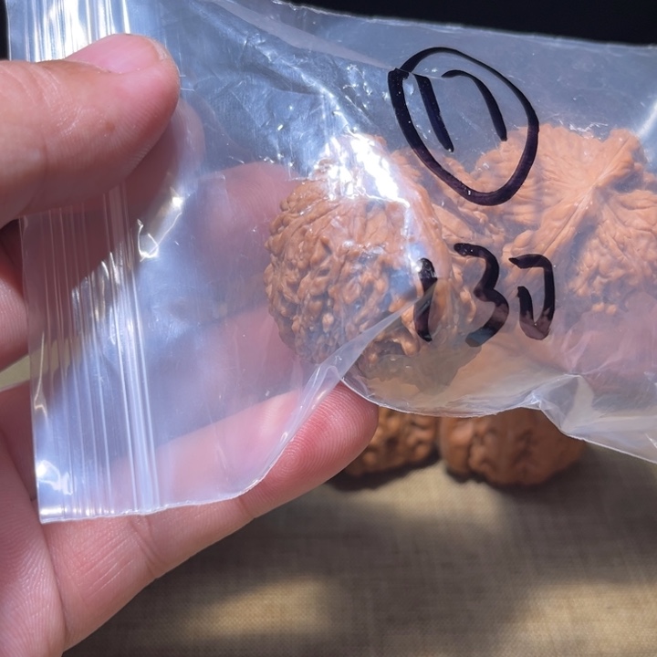 某***某吊坠文玩核桃17呃呃呃我