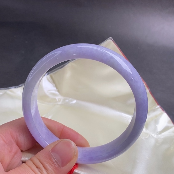 翡翠手镯未镶嵌62.5圈