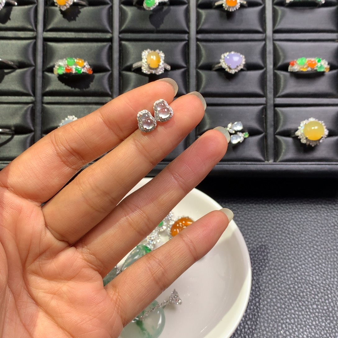 爱***孩翡翠银S925镶嵌耳饰